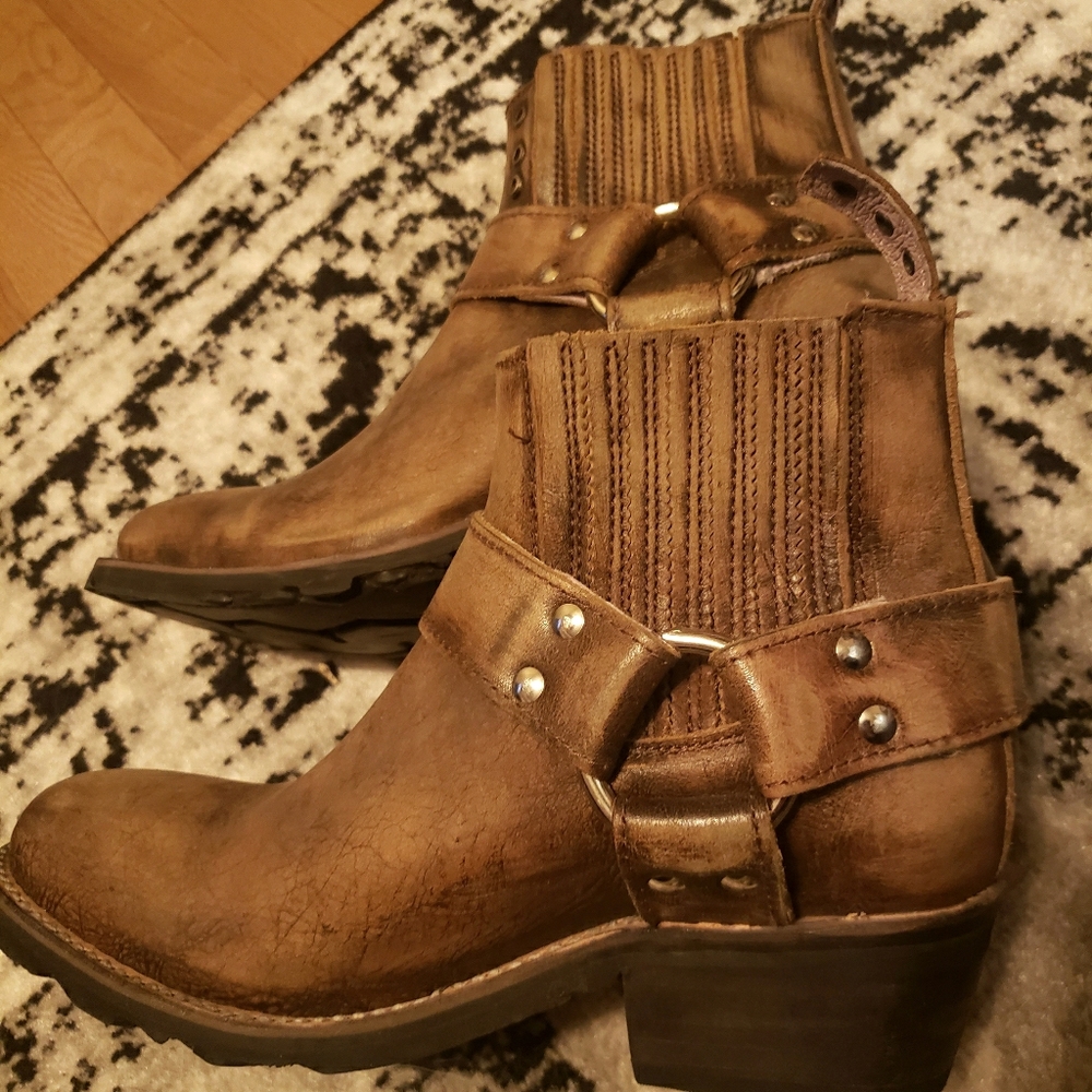 FREEBIRD by Steven 'Whiskey' size 9